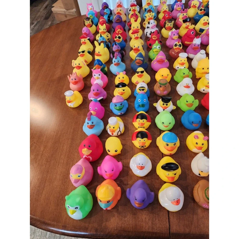 The Unbranded Brand rubber ducks